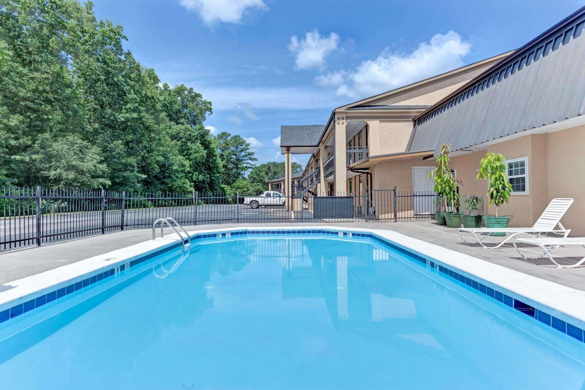 Super Inn & Suites Carrollton,West Georgia Kültér fotó