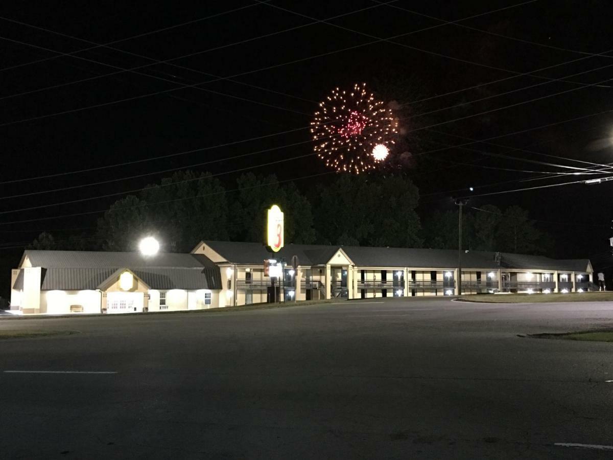 Super Inn & Suites Carrollton,West Georgia Kültér fotó